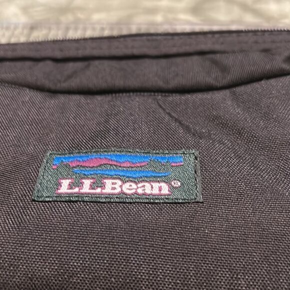 L.L. Bean Black fanny pack - Picture 2 of 7